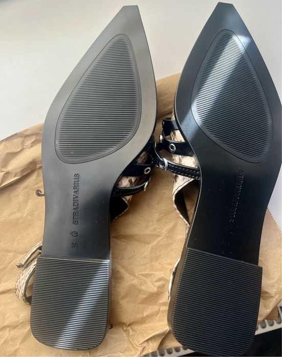 жіночі туфлі Stradivarius