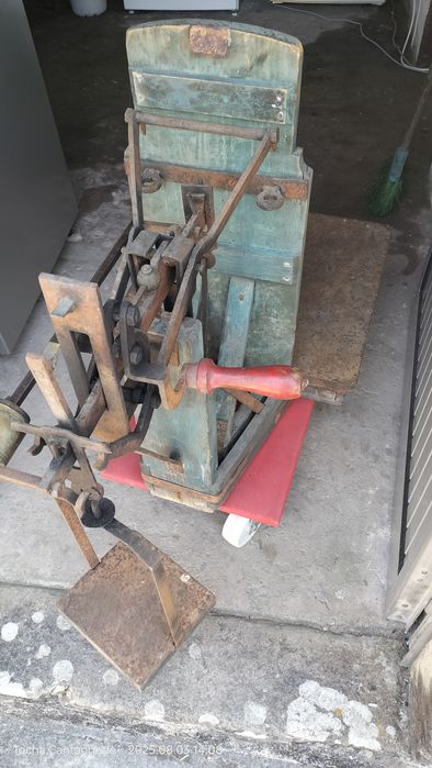 Balança decimal antiga