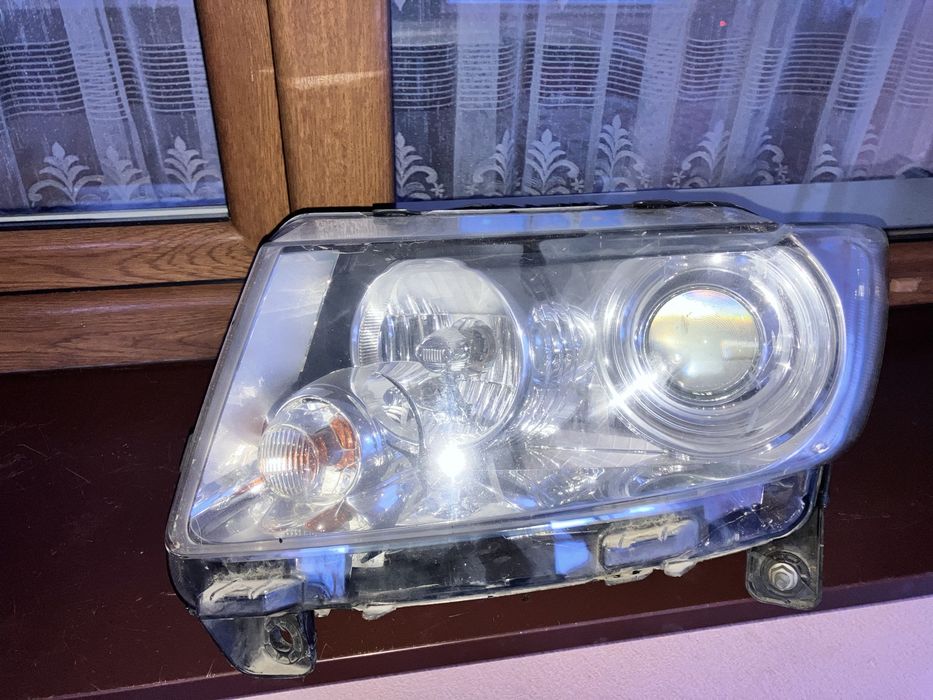 Фара ліва Jeep Compas