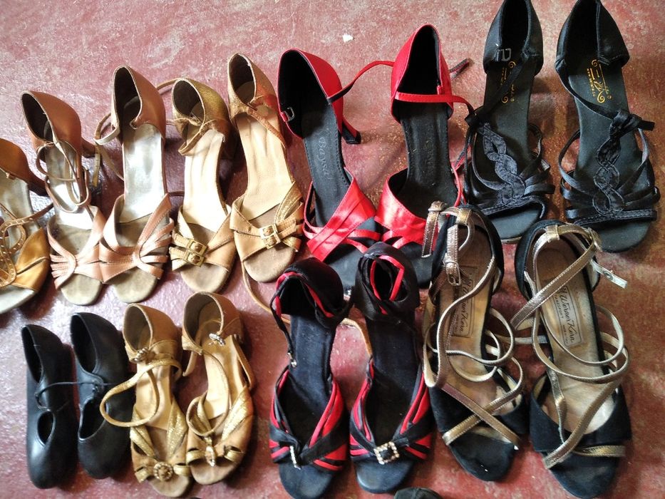 Взуття для бальних танців, є розміри