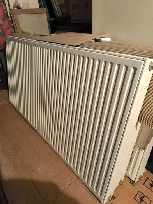 Grzejnik panelowy do centralnego ogrzewania firmy RADSON - 500,00 zł