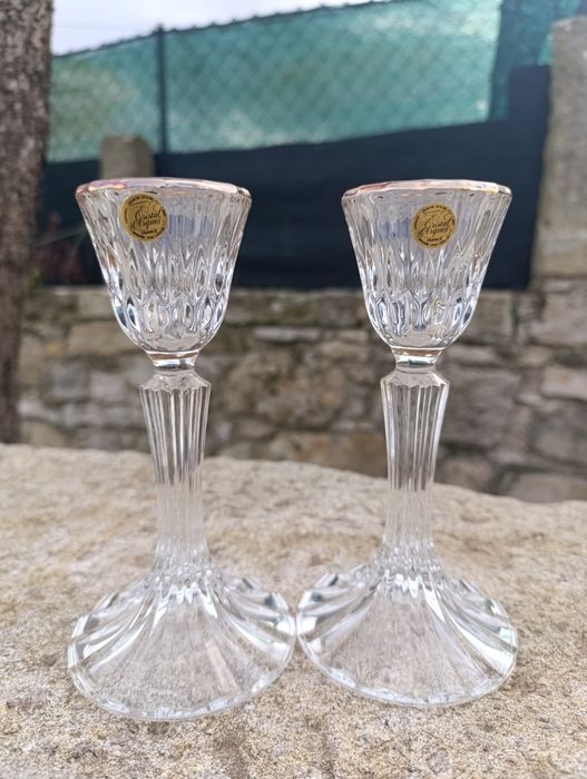 Castiçais de cristal lapidado