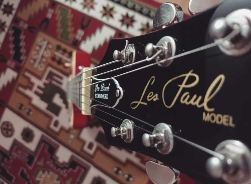 Epiphone Lês Paul Standard + Estojo Gator