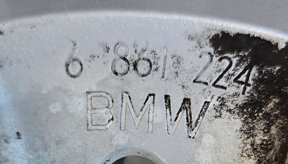 Felgi z oponami BMW 3 G20 G21 5 G30 G31 8x18 ET30 5x112