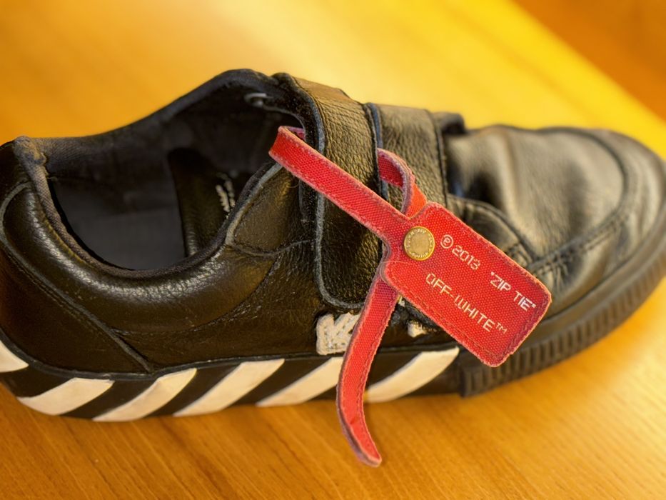 Кросовки off-white