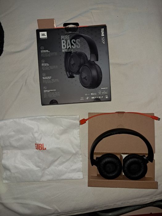 Auriculares wireless JBL Tune 520 BT