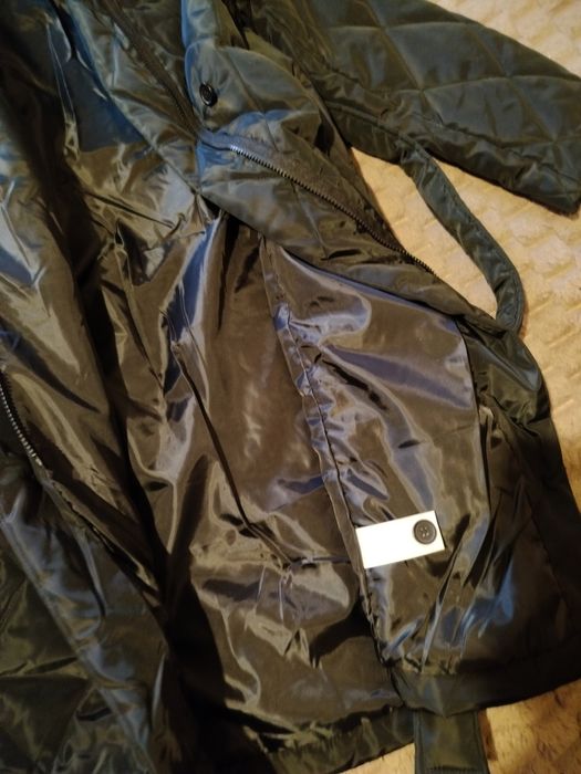 Подовжена курточка, нова