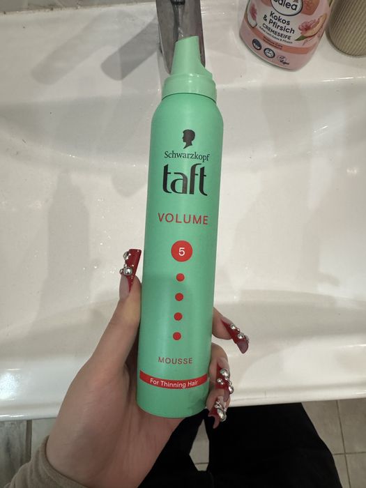 лак, пенка, спей для волос taft