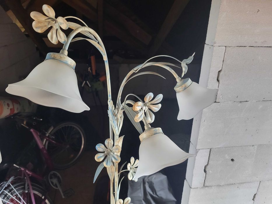Lampa stojąca i żyrandol, piękny komplet