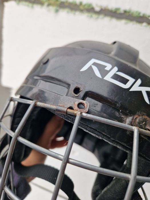 Хокейна форма шолом краги нагрудник