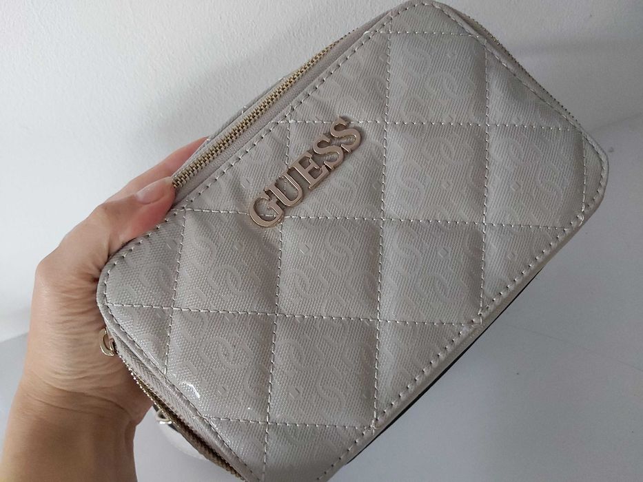 SP Torebka GUESS nowa beżowa monogram listonoszka torba klasyczna