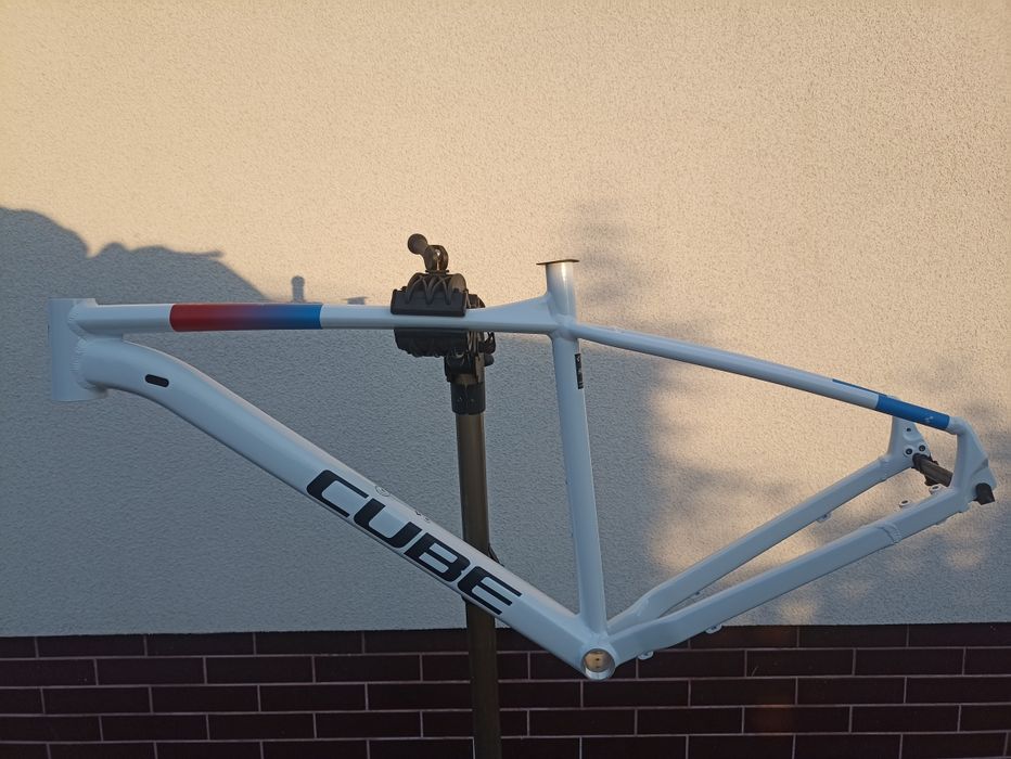 Nowa rama Cube 29  rama + jak kross Giant