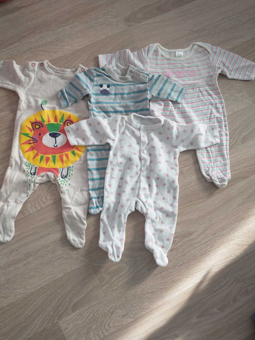 Sprzedam pajac rozmiar 56, 62