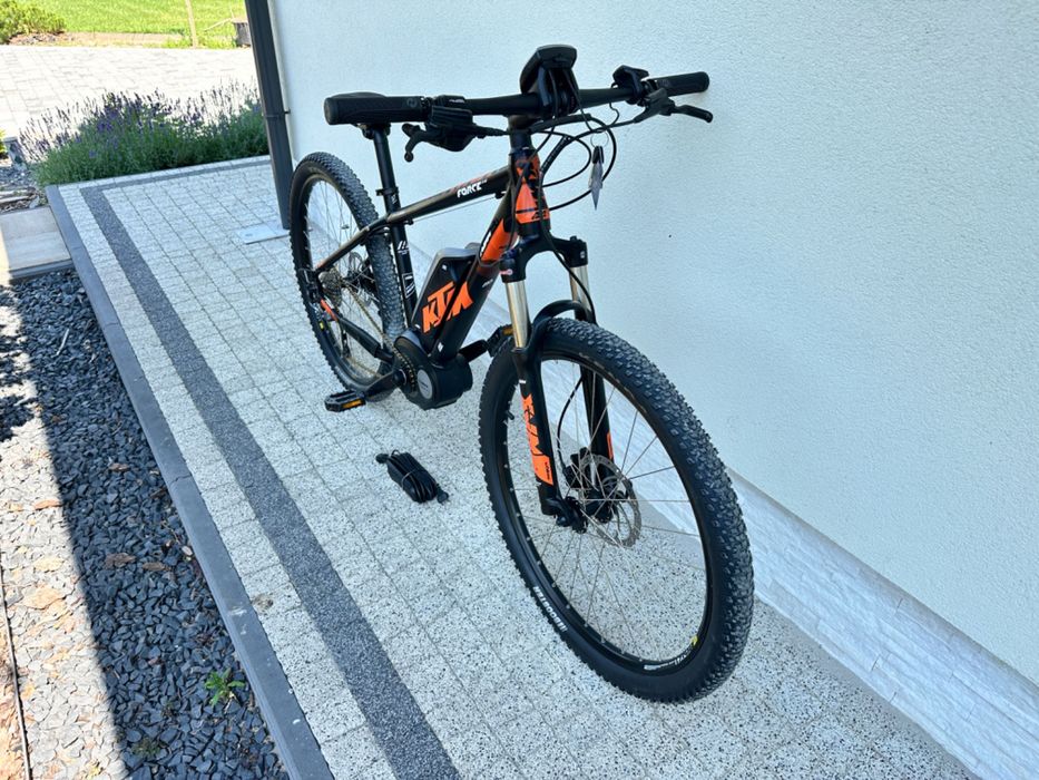 Rower KTM MACINA - wsp elektryczne Bosch, koła 27,5, ham hydrauliczne
