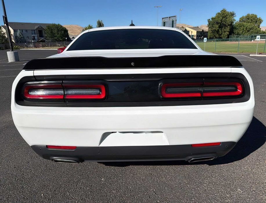 Dodge Challenger GT      2017