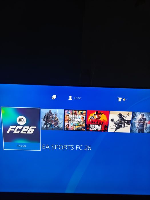 PS4 Slim 1TB  Desbloqueado + 12 Jogos (FC 26, Red Dead 2, GoW Ragnarok)