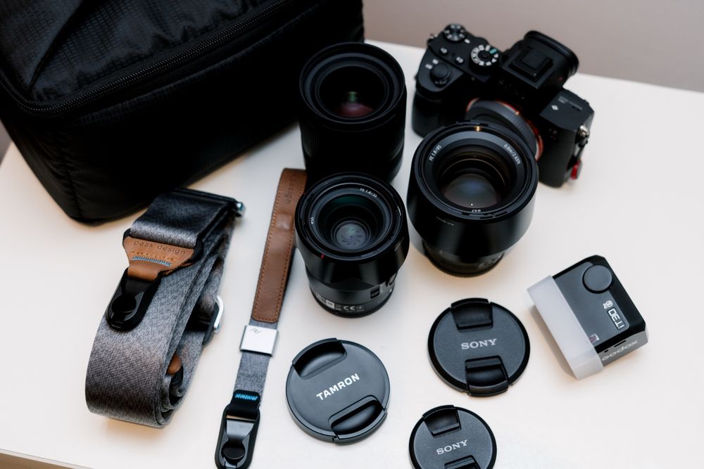 Sony A7R3a + 3 lentes e acessorios