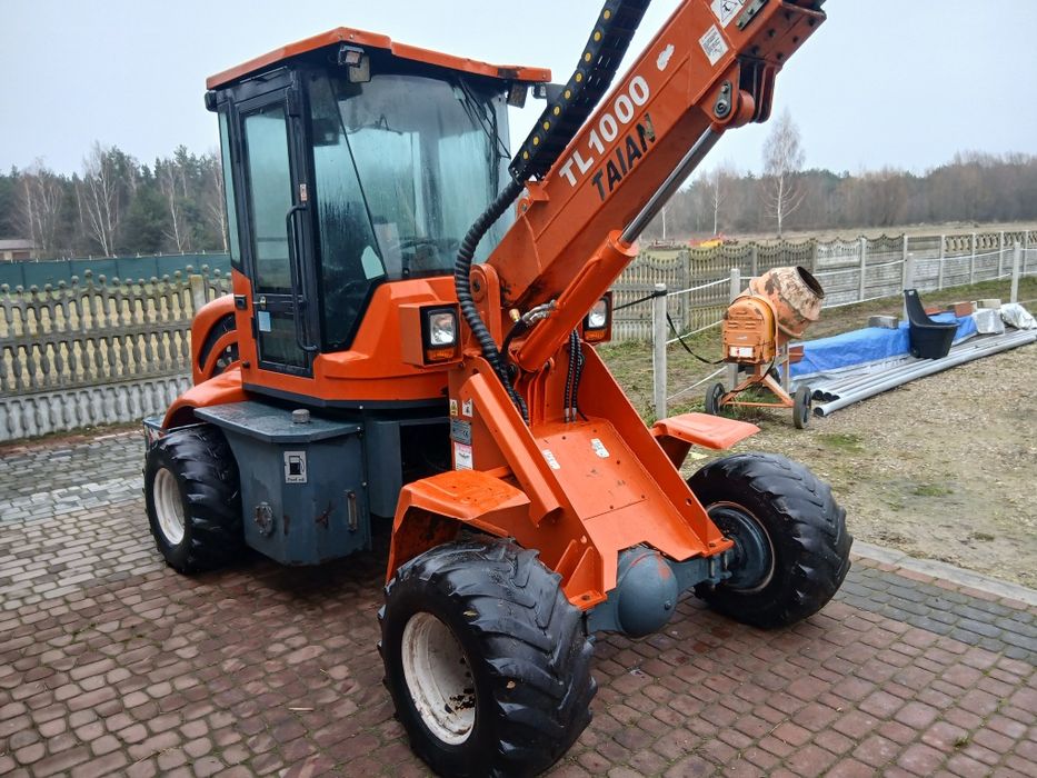 Ładowarka teleskopowa Taian TL 1000 Transport.