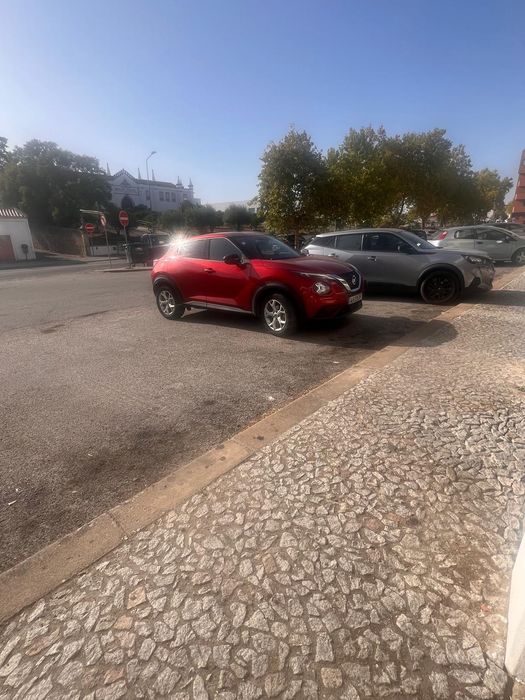 Nissan Juke vermelho como novo