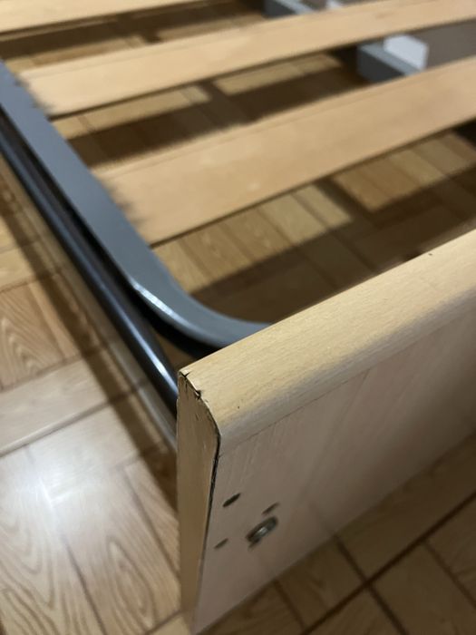 Cama de Solteiro com Estrado Incluido