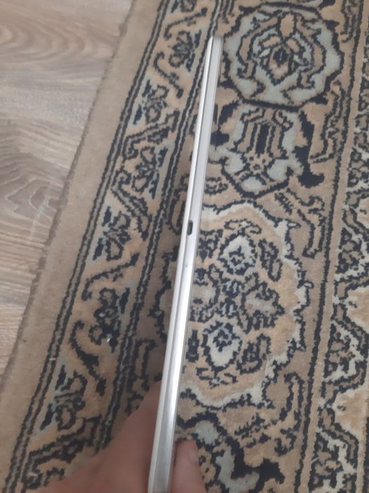 Продам  Samsung Galaxy Tab3 планшет