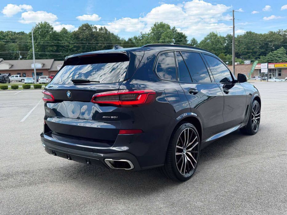 BMW X5 xDrive50i      2019