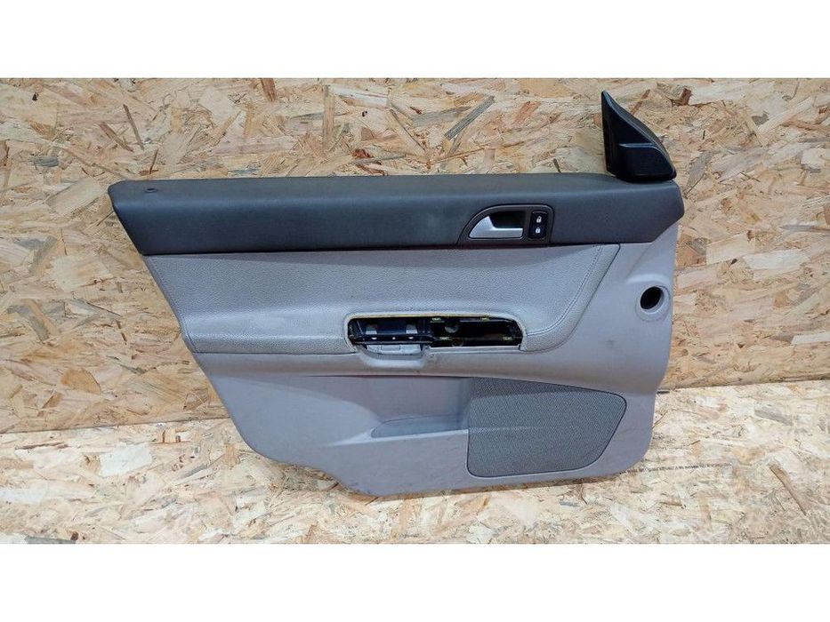 tapicerka drzwi lewa przód volvo v50 07r 8679442
