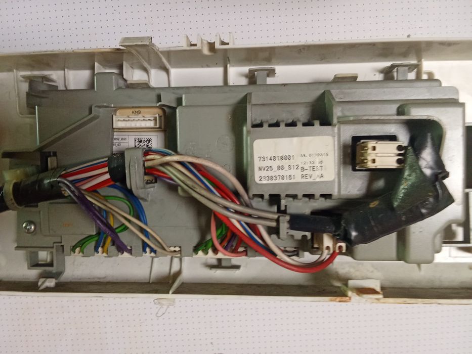 Плата управления на Beko с проводкой