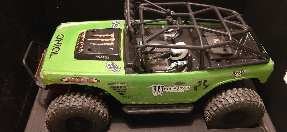 RC Axial scx10 1.10th 4wd