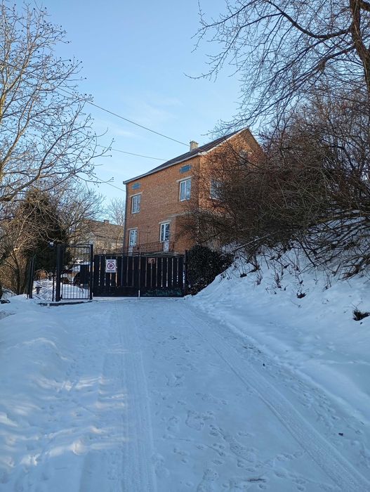 Продається будинок 7 км від Львова