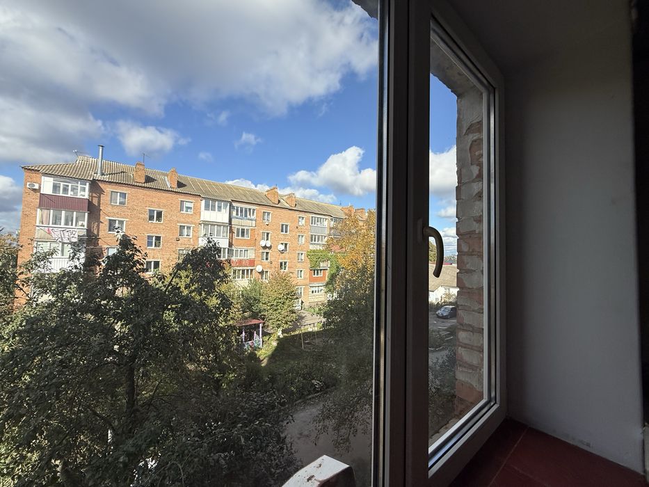 Квартира з ремонтом готова до заселення