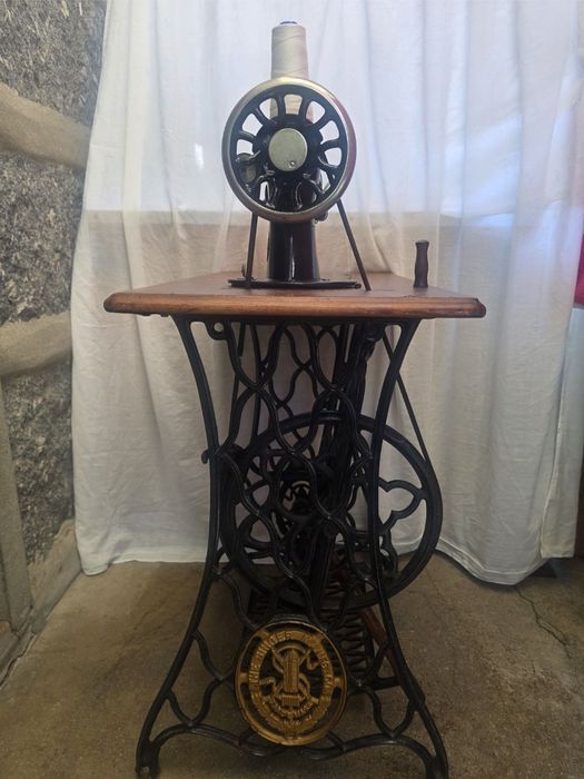 Máquina de costura  SINGER