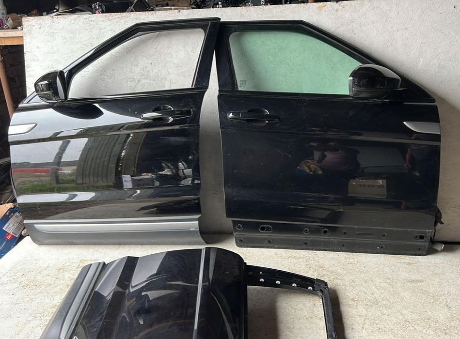 Двері ,дверь land rover, range  rover,  evoq,discovery sport.