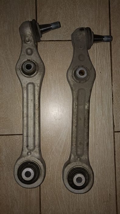 Рычаг подвески нижний перед Mercedes-Benz GLC 300 2018 пробега 68 тис.