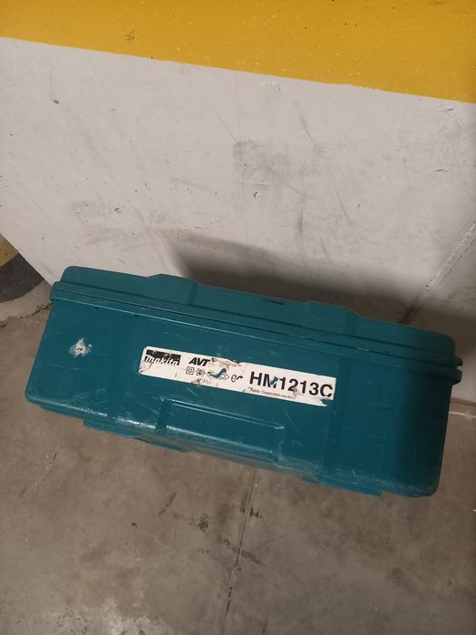 Młot Makita HM 1213 C z 2018r