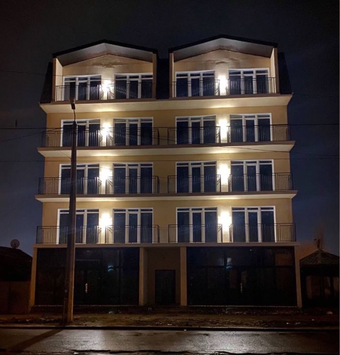 В Продажу 3 к к в Клубному Домі  в Новобудові