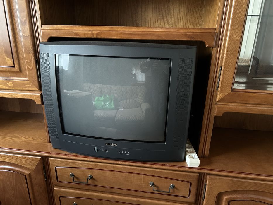 TV Philips antiga