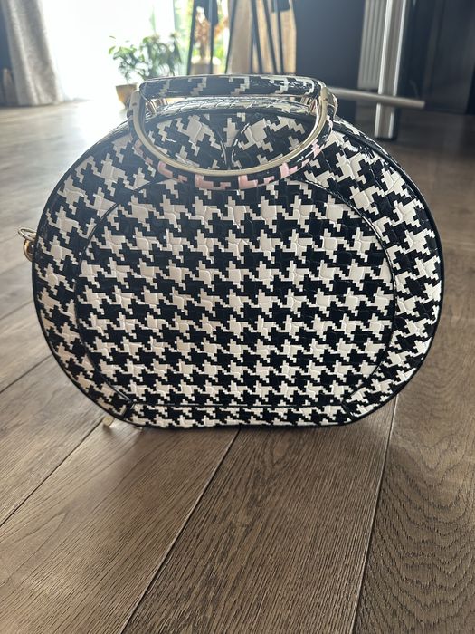 Torebka do ręki Kuferek