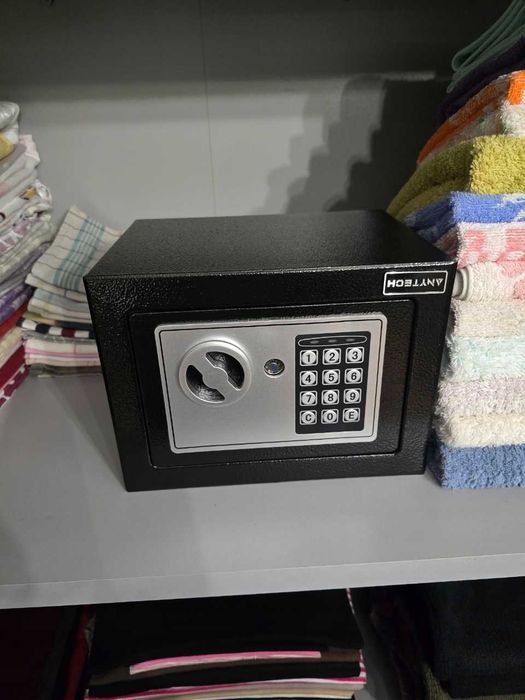 Sejf Domowy Ścienny Kasa Pancerna Stalowy Szyfr Zamek Elektroniczny