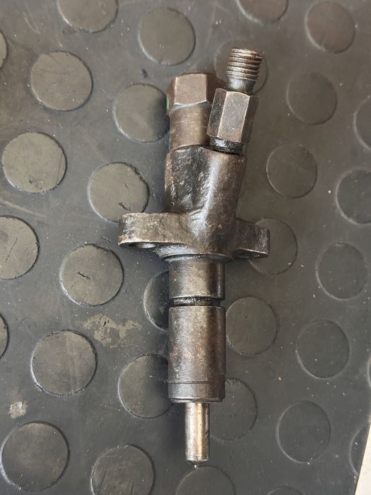 Форсунки до двигуна