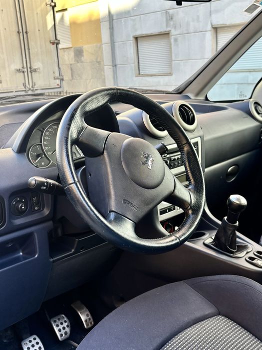 Peugeot 1007 1.4 HDI