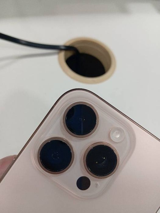 Мобільний телефон iPhone 16 Pro 128GB