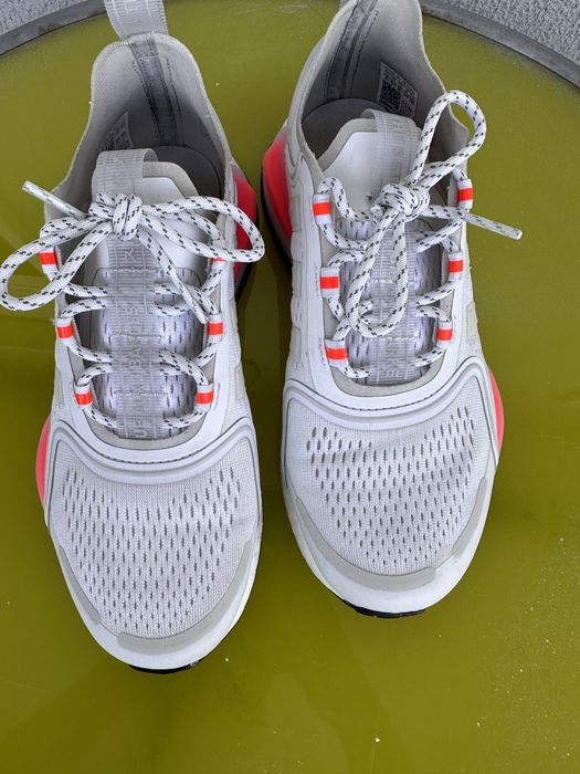 Ténis adidas tamanho 38,5