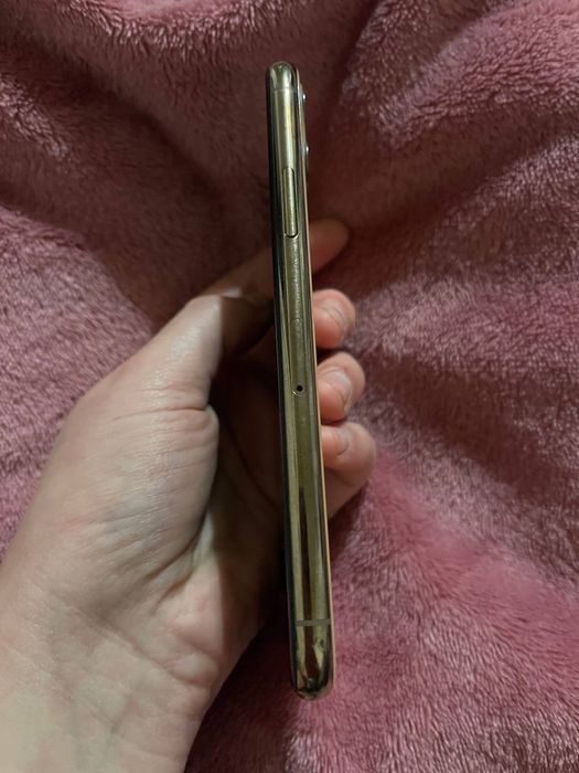 Продам айфон 11 pro