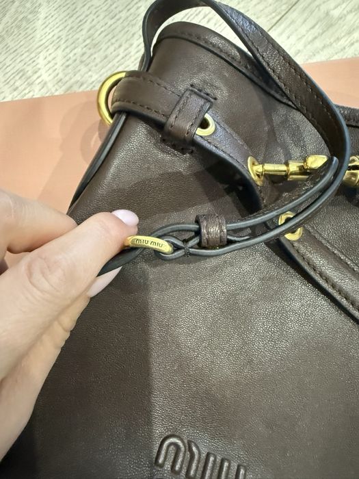 сумка-поше Miu Miu Nappa Leather Pouch