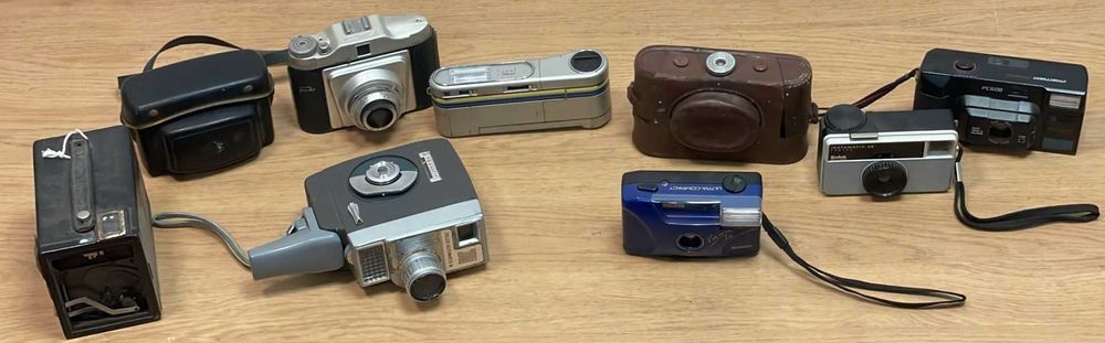 Maquinas fotograficas antigas, não testadas, coleção