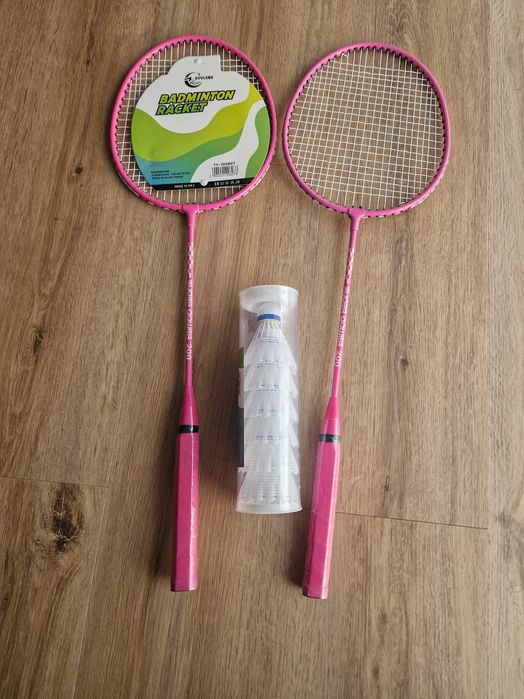 Zestaw do badmintona – 2 paletki + pokrowiec + 6 lotek