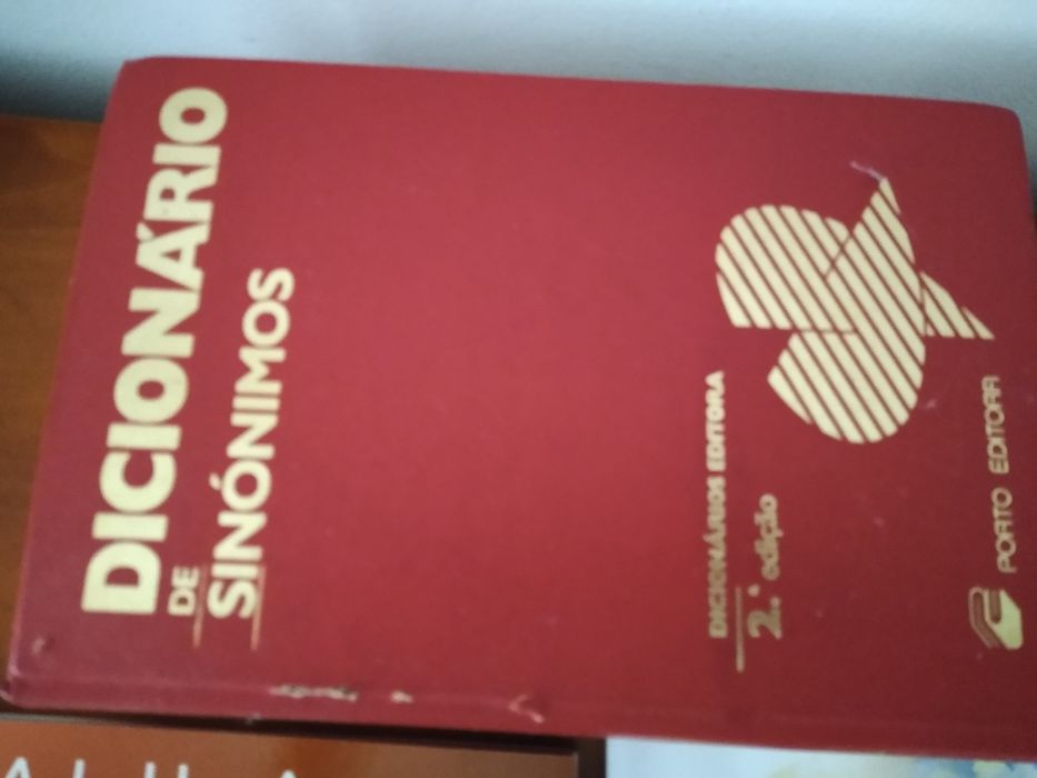 vendo vários  livros em bom estado
