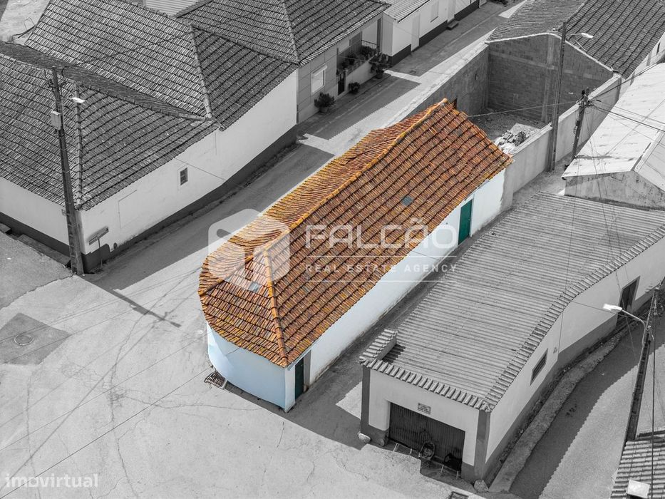 Moradia Devoluta T3 Venda em Azoia de Cima e Tremês,Santarém