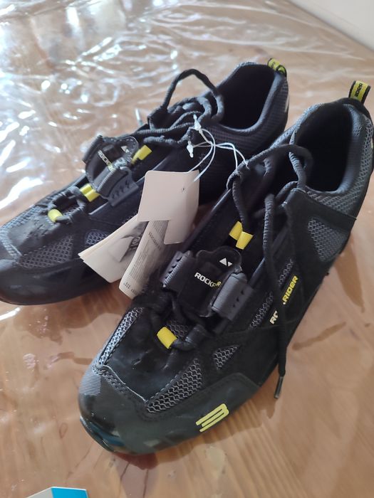 Sapatilhas de ciclismo novas